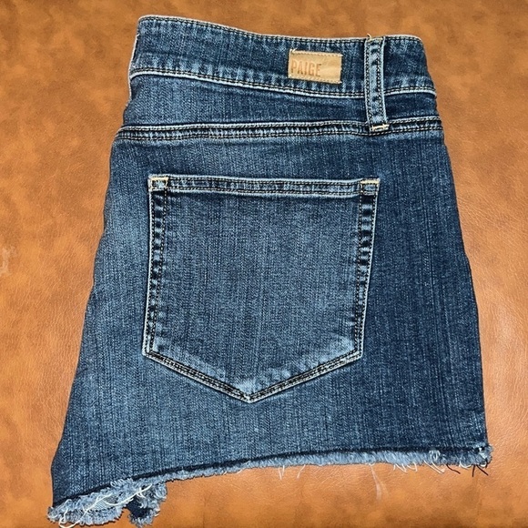 Paige Catalina Short 3” Inseam Mid Rise Size 31 - Picture 3 of 16